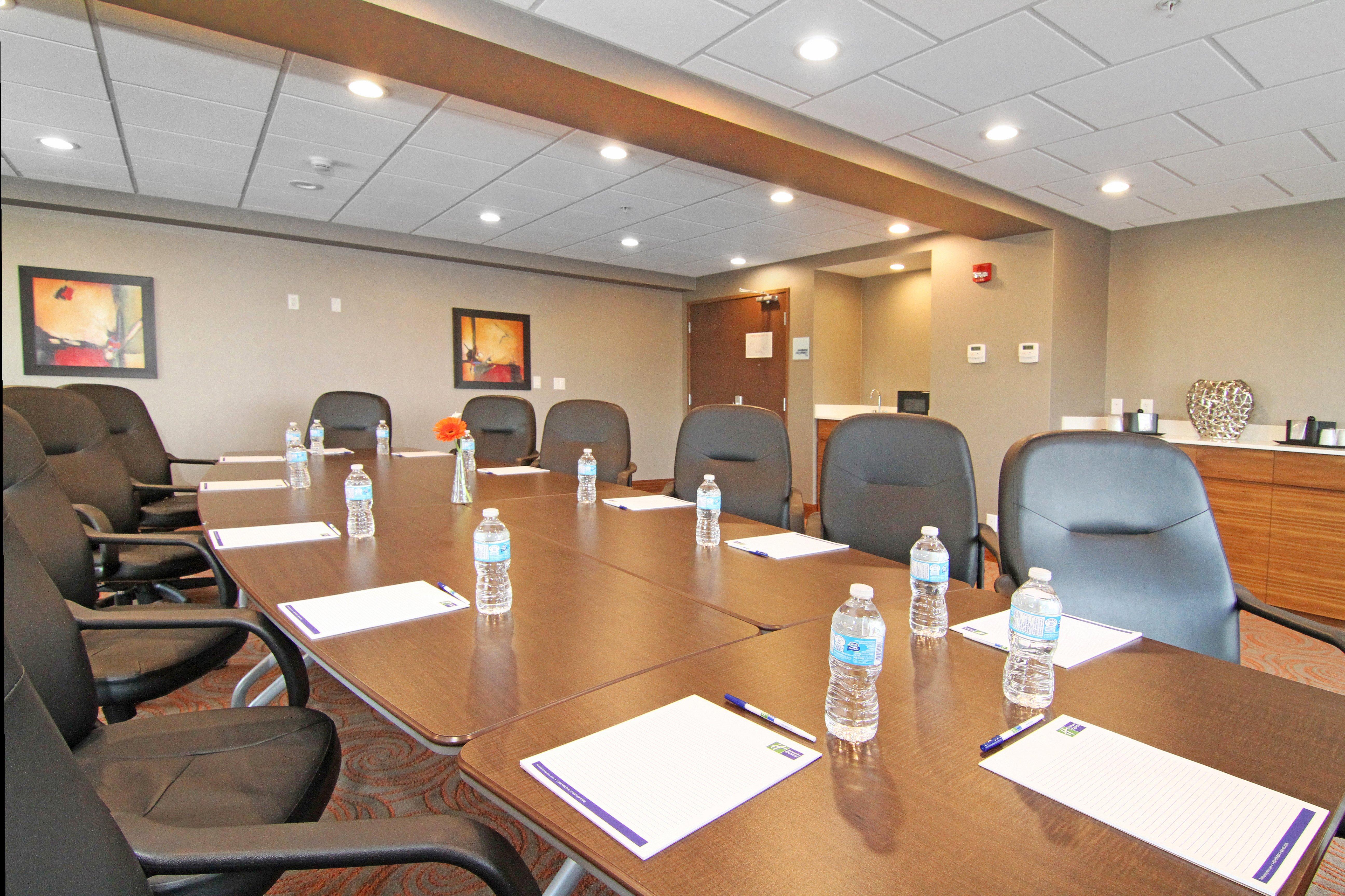 Express And By Ihg Hotel Calgary