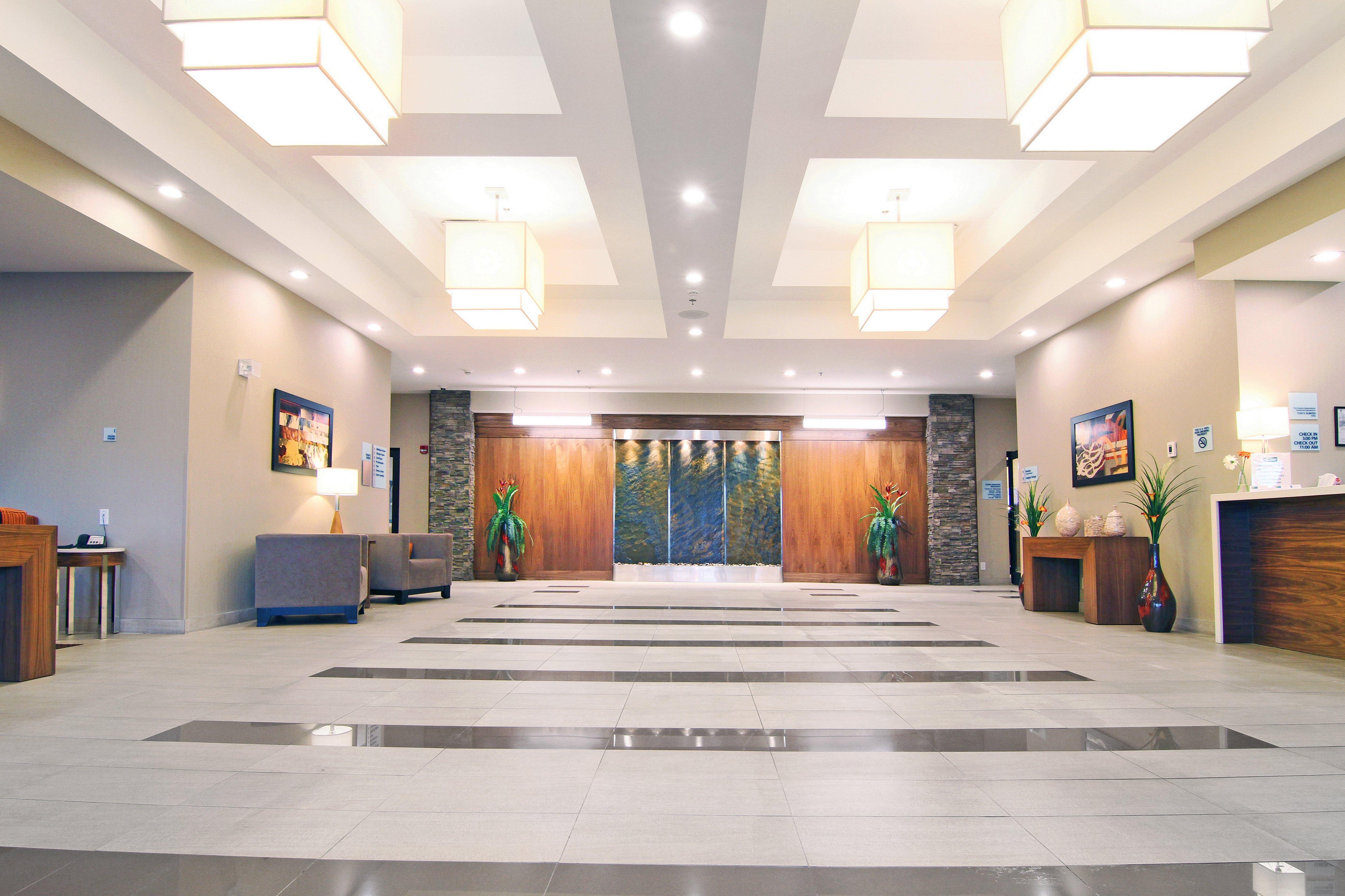 Express And By Ihg 3*