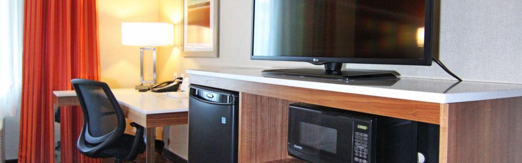 Express And By Ihg Hotel 3*