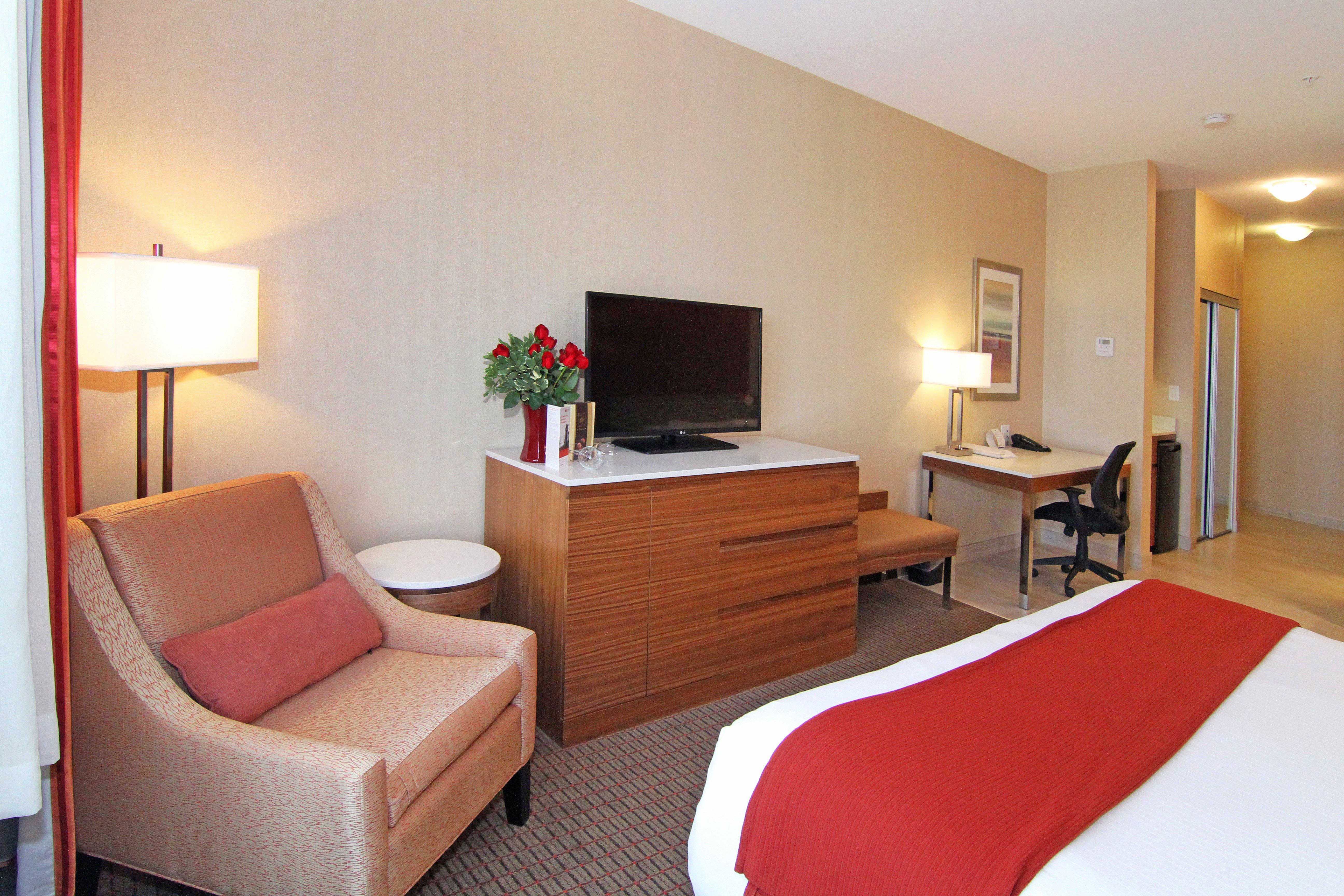 Express And By Ihg 3* Calgary