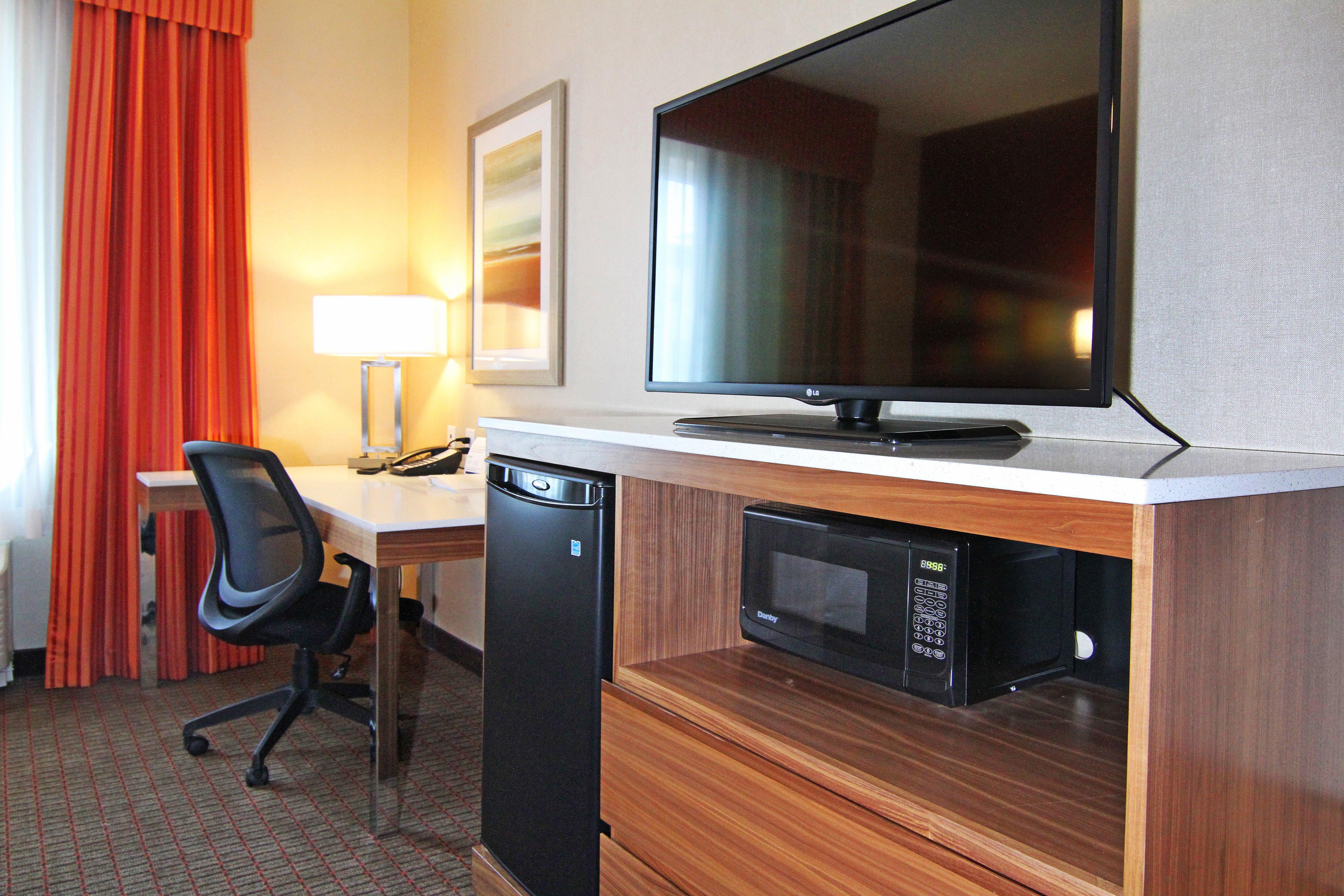 Hotel Express And By Ihg Calgary